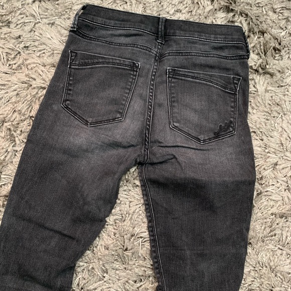 Express Mid Rise Legging Jeans - Picture 4 of 8